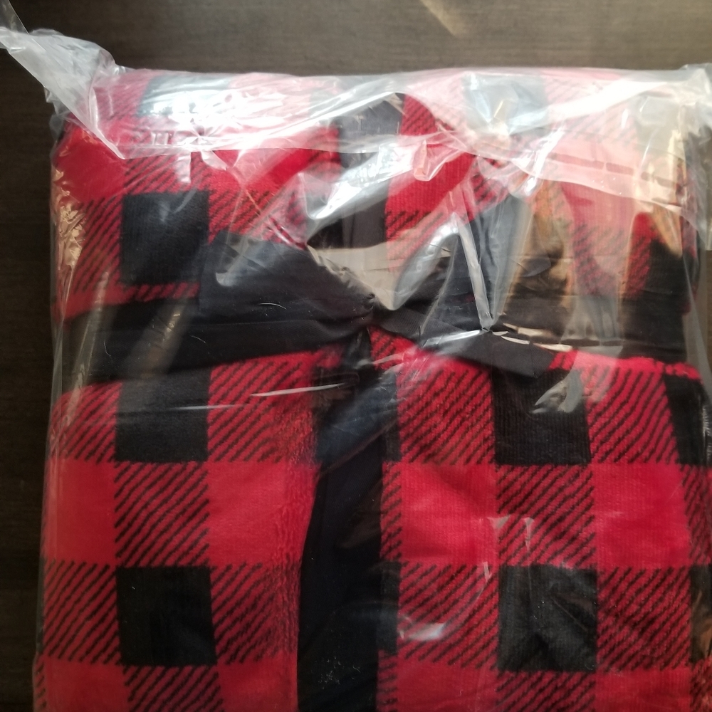 Plaid throw fleece